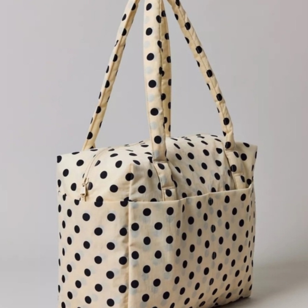 NWT Baggu Small Cloud Carry On Cream Black Polka Dot - Picture 2 of 6